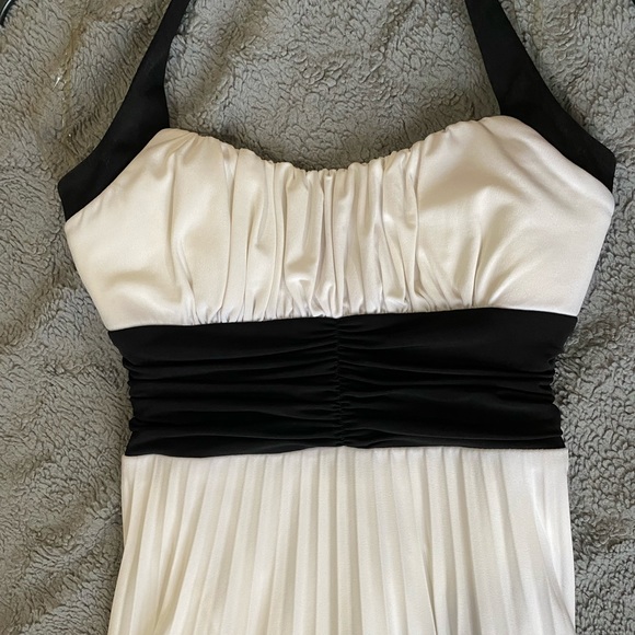 Formal Pleated Halter Dress - Picture 2 of 5